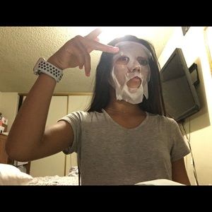 Meet your Posher, Christine